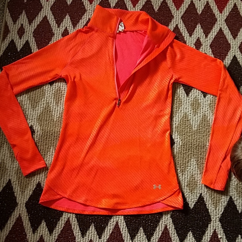 UNDER ARMOUR fitted coupe